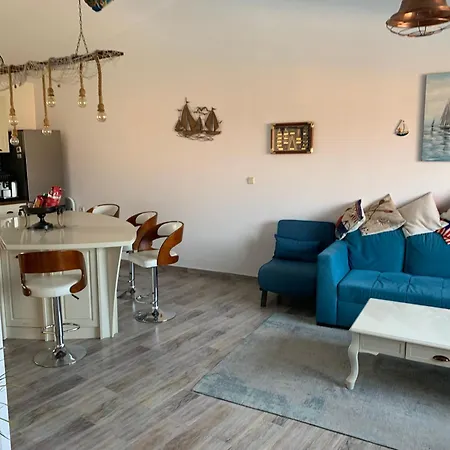 Διαμέρισμα Sea View For Young Family Aheloy, Near Sunny Beach, With Balcony, Pool And Beach,почивка на плажа с балкон, гледка към морето, басейн в ахелой, близо до слънчев бряг *