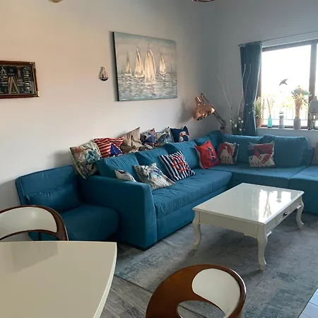 Διαμέρισμα Sea View For Young Family Aheloy, Near Sunny Beach, With Balcony, Pool And Beach,почивка на плажа с балкон, гледка към морето, басейн в ахелой, близо до слънчев бряг *