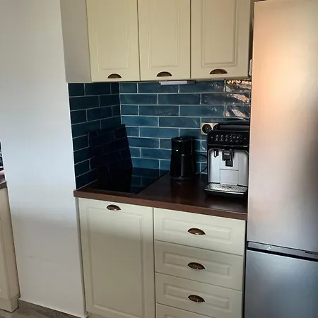 Seaview Young Family - семейство на черно море