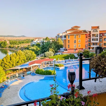 Διαμέρισμα Sea View For Young Family Aheloy, Near Sunny Beach, With Balcony, Pool And Beach,почивка на плажа с балкон, гледка към морето, басейн в ахелой, близо до слънчев бряг