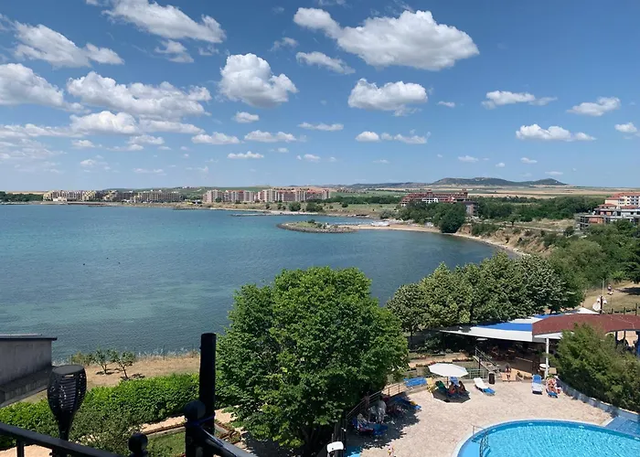 Apartamento Sea View Mit Bootstisch-почивка с изглед към морето и маса за лодка