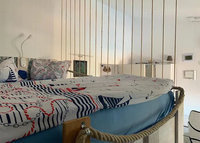 Sea View Mit Bootstisch-почивка с изглед към морето и маса за лодка Apartamento